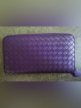 Bottega Veneta Purple Intrecciato Zip-Around Clutch